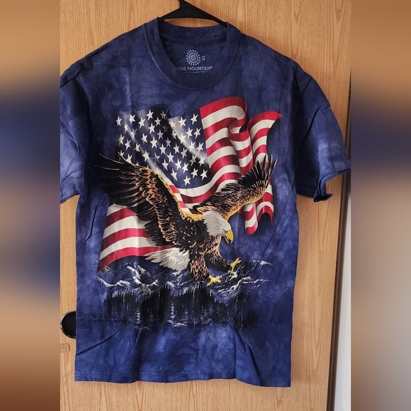 The Mountain Blue Eagle T-Shirt - Picture 1 of 3